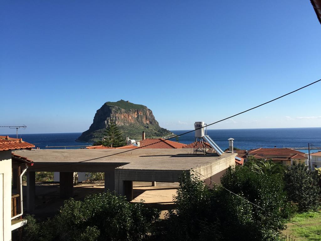 Monemvasia Green Apartments Room photo